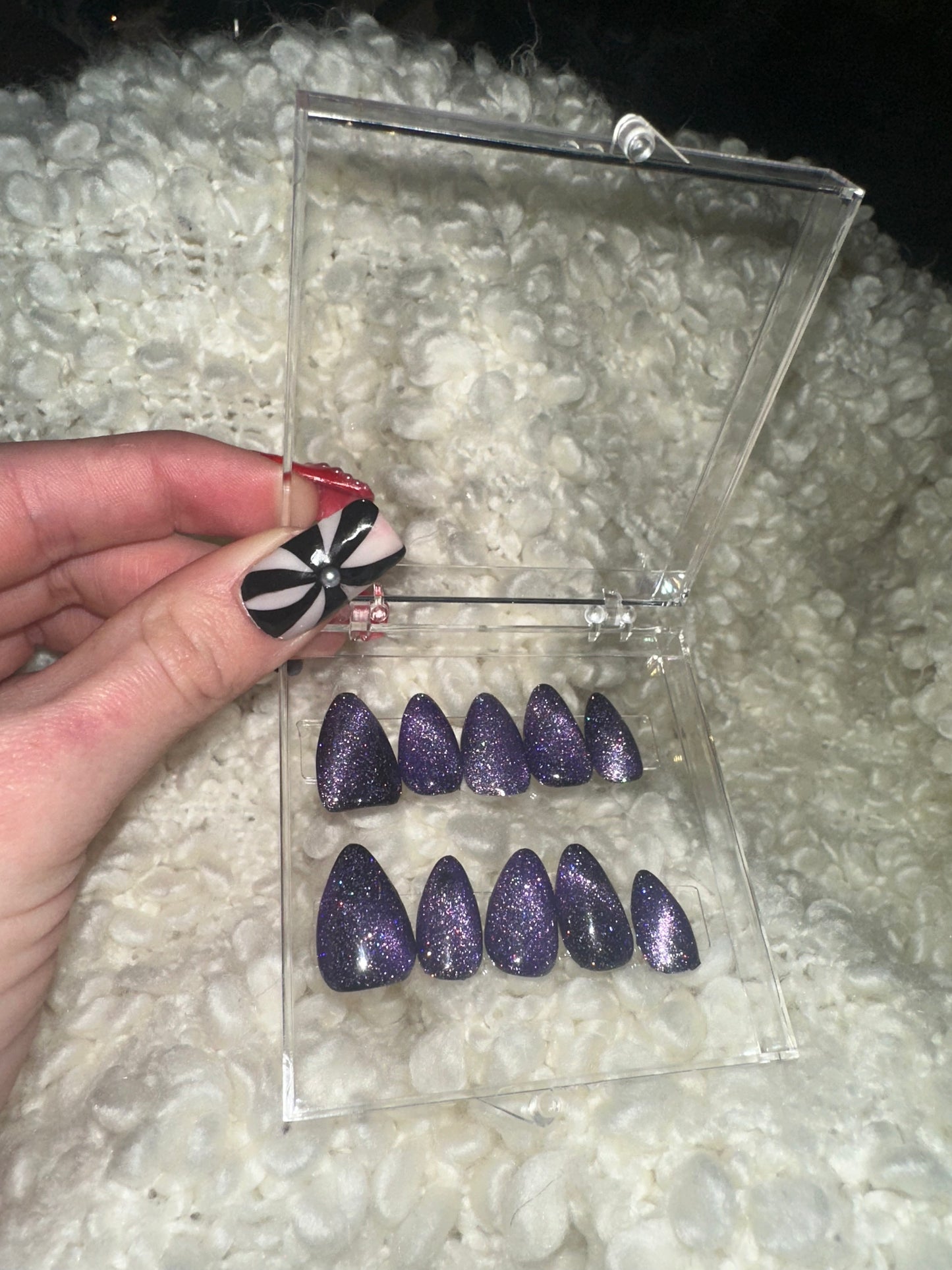 Cat Eye Press On Set- Purple Glitter